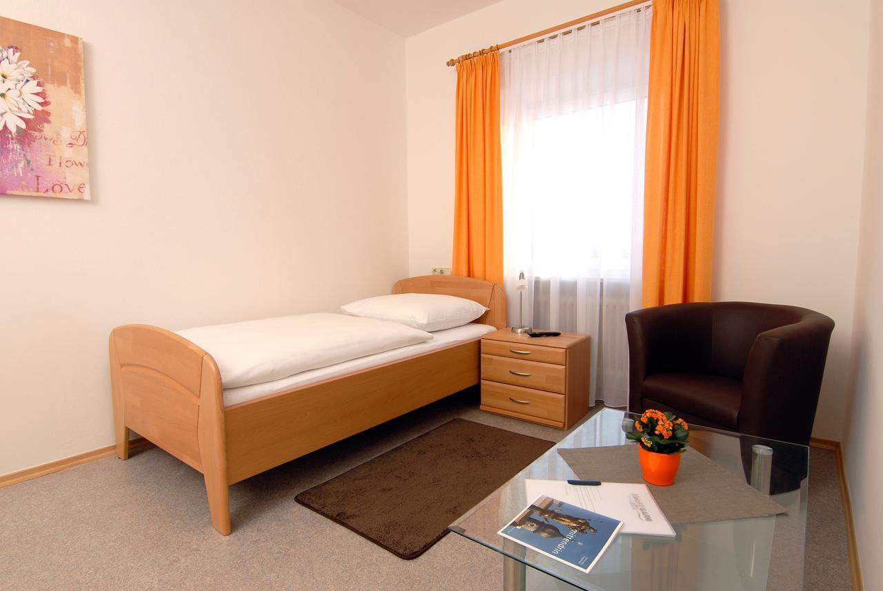 Garni Hotel Leitl Gmbh Eggenfelden Bilik gambar